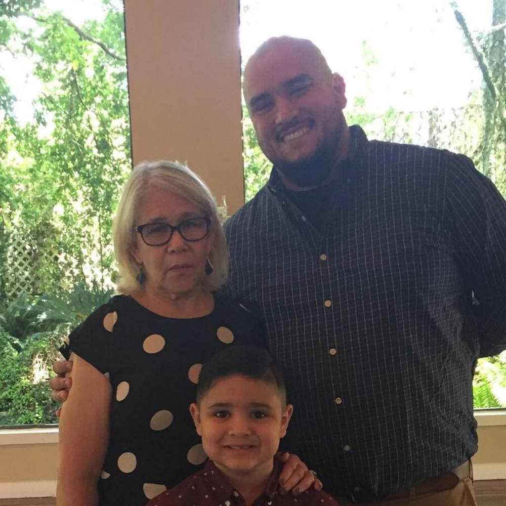 Meet your Posher, Chuy y bertha